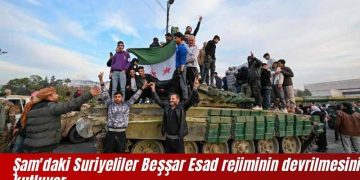 Şam’daki Suriyeliler Beşşar Esad rejiminin devrilmesini kutluyor