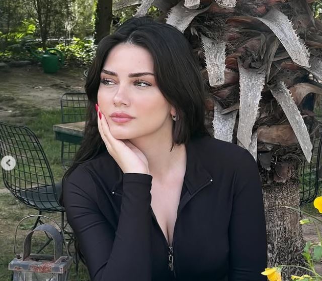 Belinay Sandikci kimdir